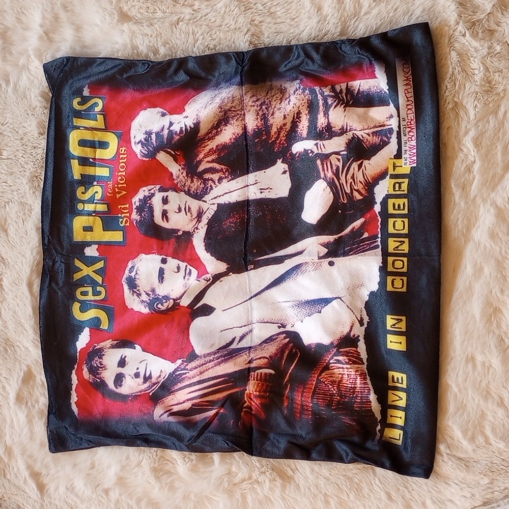 "Sex Pistols Live in concert" 2002 album cover print pillow casing.